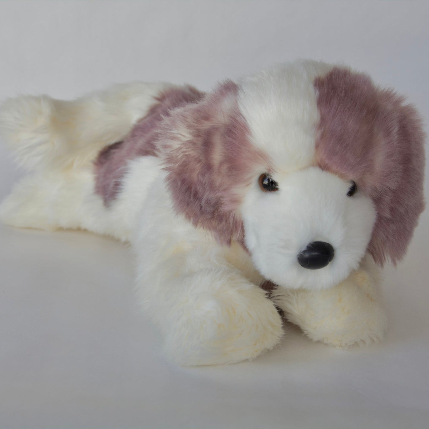 River DLux Great Pyrenees